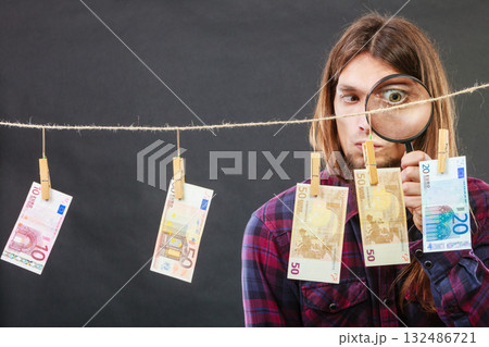 Man verify money cash 132486721