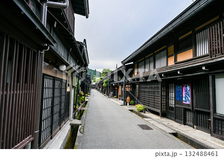 岐阜県飛騨高山の古い街並み 岐阜県飛騨高山の古い街並み 132488461