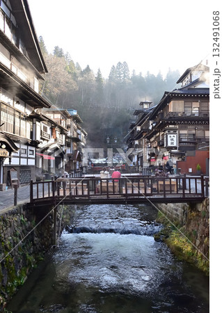 山形県銀山温泉 132491068