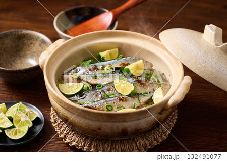 土鍋で炊いたさんまご飯 132491077