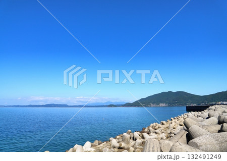 雲仙市小浜の海岸からの眺め 132491249