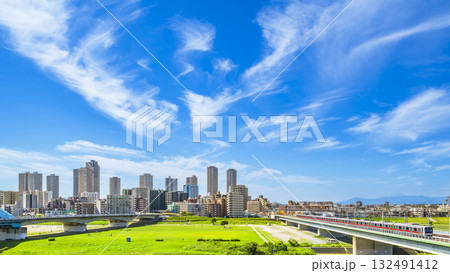 多摩川・武蔵小杉の都市風景【神奈川県・川崎市】 132491412