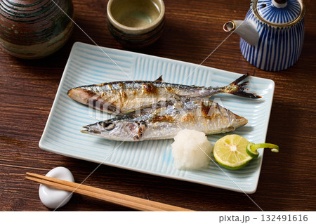 秋刀魚の塩焼き 132491616