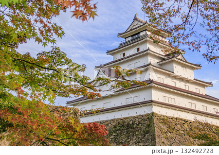 紅葉見頃な鶴ヶ城 紅葉見頃な鶴ヶ城 132492728