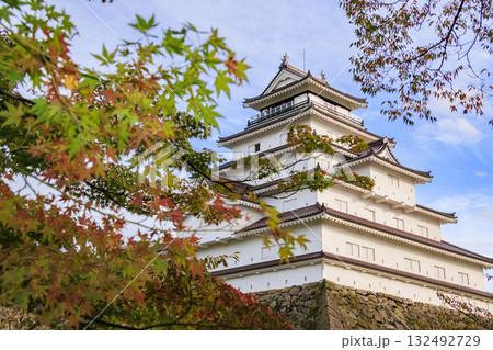 紅葉見頃な鶴ヶ城 132492729