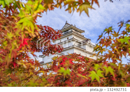 紅葉見頃な鶴ヶ城 紅葉見頃な鶴ヶ城 132492731