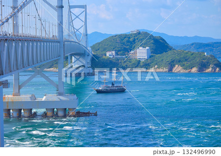 鳴門海峡のうずしおクルーズ船 132496990