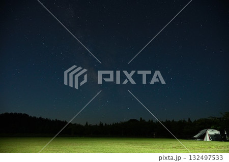 夜のキャンプ場（青森県） 132497533