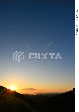 八甲田山から青森市街地を望む（青森県） 132497602