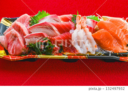 お刺身の盛り合わせ お刺身の盛り合わせ 132497932