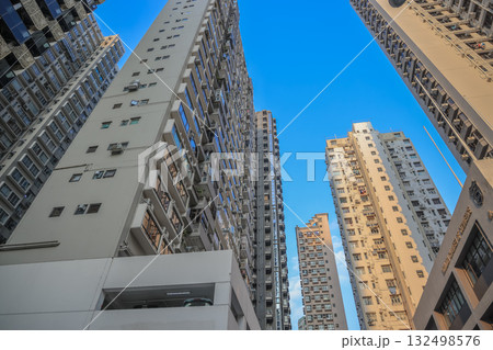 18 Oct 2025 Mid-rise apartments and daily life on Peace Avenue 132498576