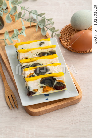 3つ 色 カラー 132502029