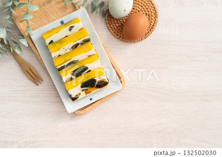 3つ 色 カラー 132502030