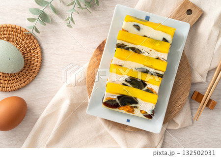 3つ 色 カラー 132502031