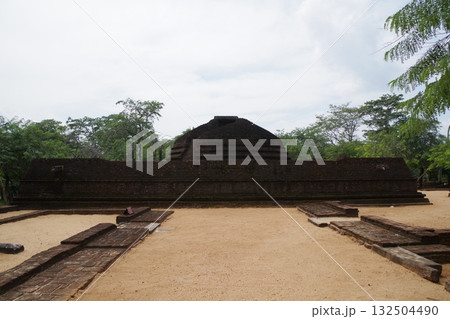 スリランカ　世界遺産　古都ポロンナルワ 132504490