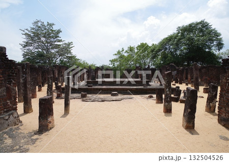 スリランカ　世界遺産　古都ポロンナルワ 132504526