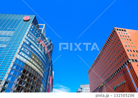 福岡市中央区天神　福岡三越　博多大丸　天神南駅北側　朝カラー 132505286