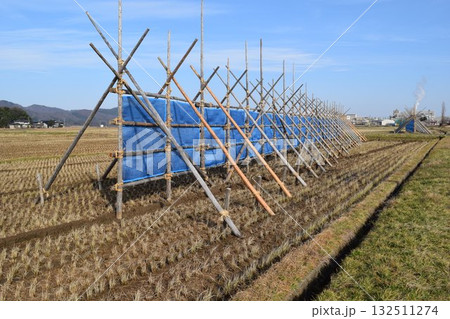 防雪柵 雪国の線路の吹雪対策 132511274