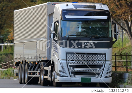トレーラートラック 132511276