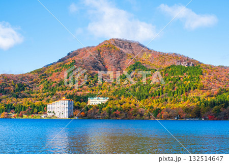 榛名山・榛名湖・掃部ヶ岳(秋) 榛名山・榛名湖・掃部ヶ岳(秋) 132514647