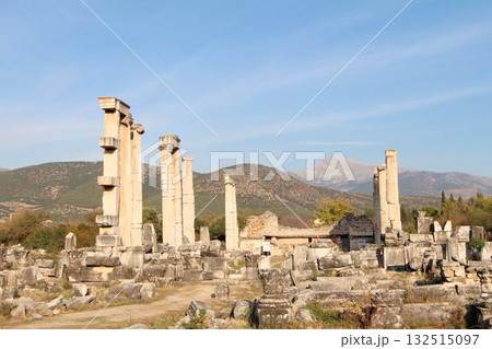 世界遺産トルコの観光名所、古代ギリシャ・古代ローマ時代のエフェソス遺跡 世界遺産トルコの観光名所、古代ギリシャ・古代ローマ時代のエフェソス遺跡 132515097