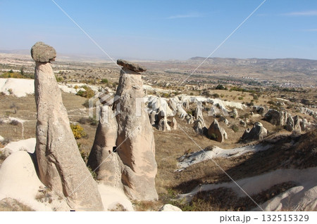 トルコの観光名所カッパドキアのフォトスポット三姉妹の岩 132515329