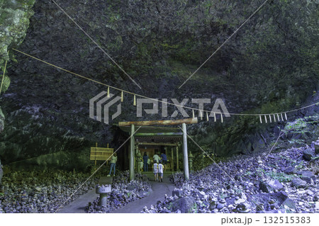 高千穂 天岩戸神社 天安河原 宮崎県高千穂町 高千穂 天岩戸神社 天安河原 宮崎県高千穂町 132515383