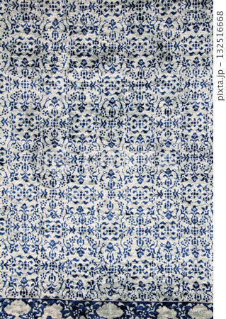 高級なトルコ絨毯の柄パターン、ダブルノット織り 132516668