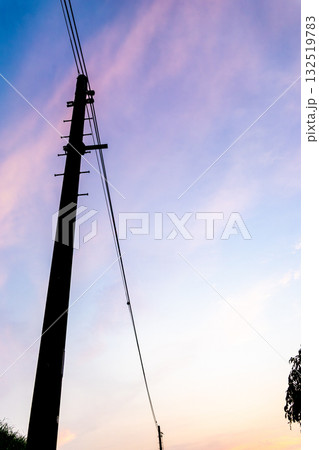 電柱のある夕方の風景 電柱のある夕方の風景 132519783