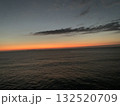 海に沈む夕日 132520709