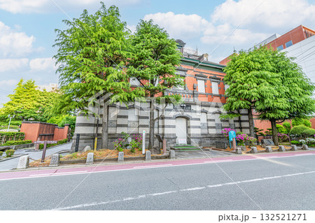 秋田県秋田市　晴天の秋田市立赤れんが郷土館 132521271