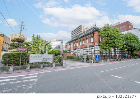 秋田県秋田市　晴天の秋田市立赤れんが郷土館 132521277
