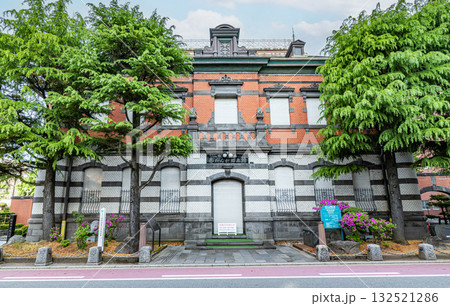 秋田県秋田市　晴天の秋田市立赤れんが郷土館 132521286