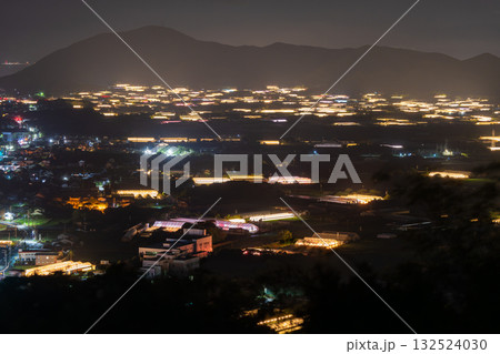 《愛知県》電照菊・ビニールハウスが輝く夜景 《愛知県》電照菊・ビニールハウスが輝く夜景 132524030