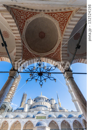 イスタンブールのモスク　ブルーモスクの絶景 132524198