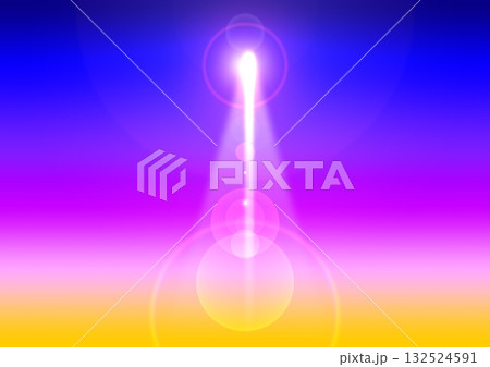 上昇する光・夕日 132524591