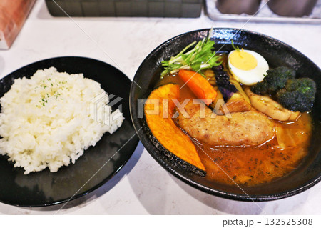 北海道　ハンバーグスープカレー 132525308