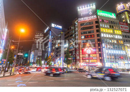 《東京都》新宿都市夜景・甲州街道 132527071