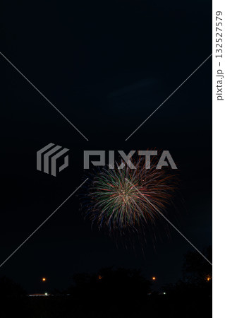浜松市の中野町煙火大会の風景(静岡県) 浜松市の中野町煙火大会の風景(静岡県) 132527579