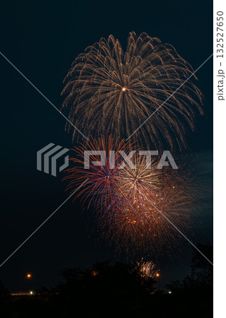 浜松市の中野町煙火大会の風景(静岡県) 浜松市の中野町煙火大会の風景(静岡県) 132527650