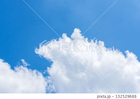 夏の空 夏山から見る青空と雲01 夏の空 夏山から見る青空と雲01 132529688