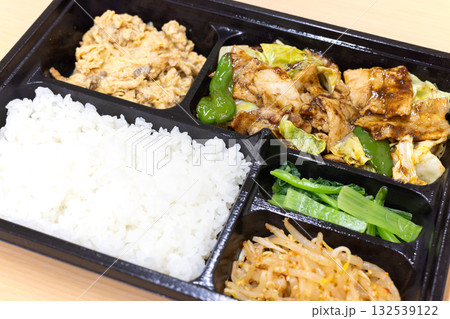 美味しい回鍋肉の中華弁当 132539122