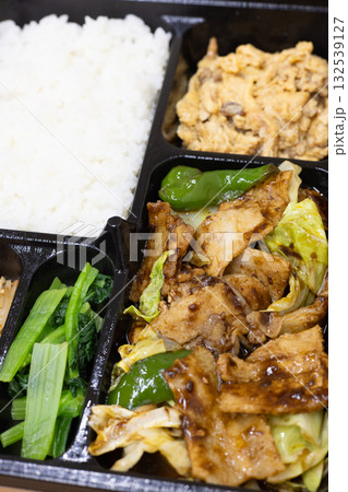 美味しい回鍋肉の中華弁当 132539127