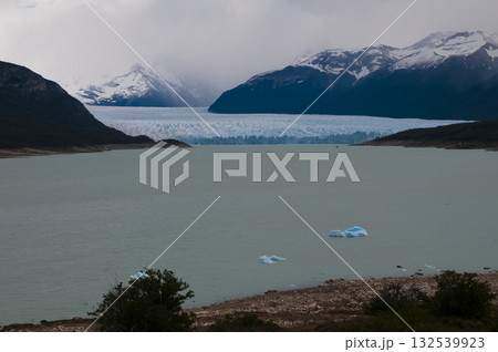 Perito Moreno Glacier, Los Glaciares National Park, Santa Cruz Province, Patagonia Argentina. 132539923