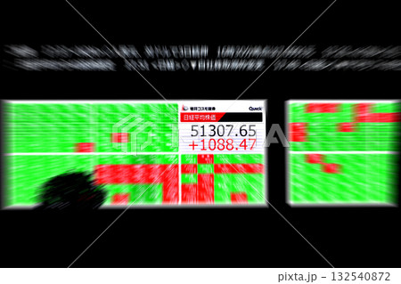日本の東京都市景観初5万1000円台乗せ・5万1307円65銭株価/終値。爆騰アドテスト寄与＝29日 132540872