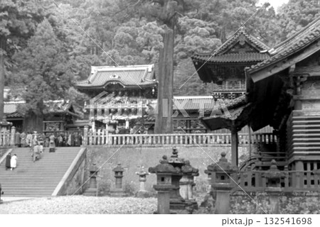 古写真 1956年 日光東照宮の陽明門 古写真 1956年 日光東照宮の陽明門 132541698