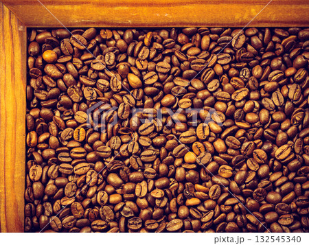 Roasted brown coffee beans frame 132545340