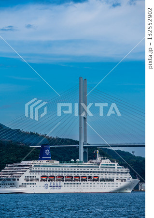 長崎港客船入港(Piano Land)柳埠頭から【長崎市】 長崎港客船入港(Piano Land)柳埠頭から【長崎市】 132552902