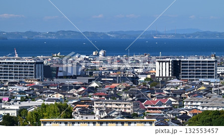 大村市(長崎県／新大村駅建設後)　遠景に針尾電波塔と西海橋(佐世保) 132553457
