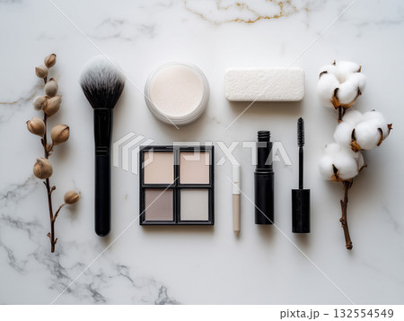 シンプルながら高級感のある化粧品ブランドイメージ シンプルながら高級感のある化粧品ブランドイメージ 132554549